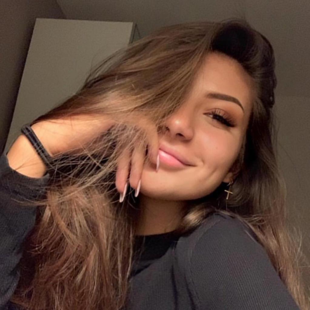 Caut pe cineva cu care să fie interesant!