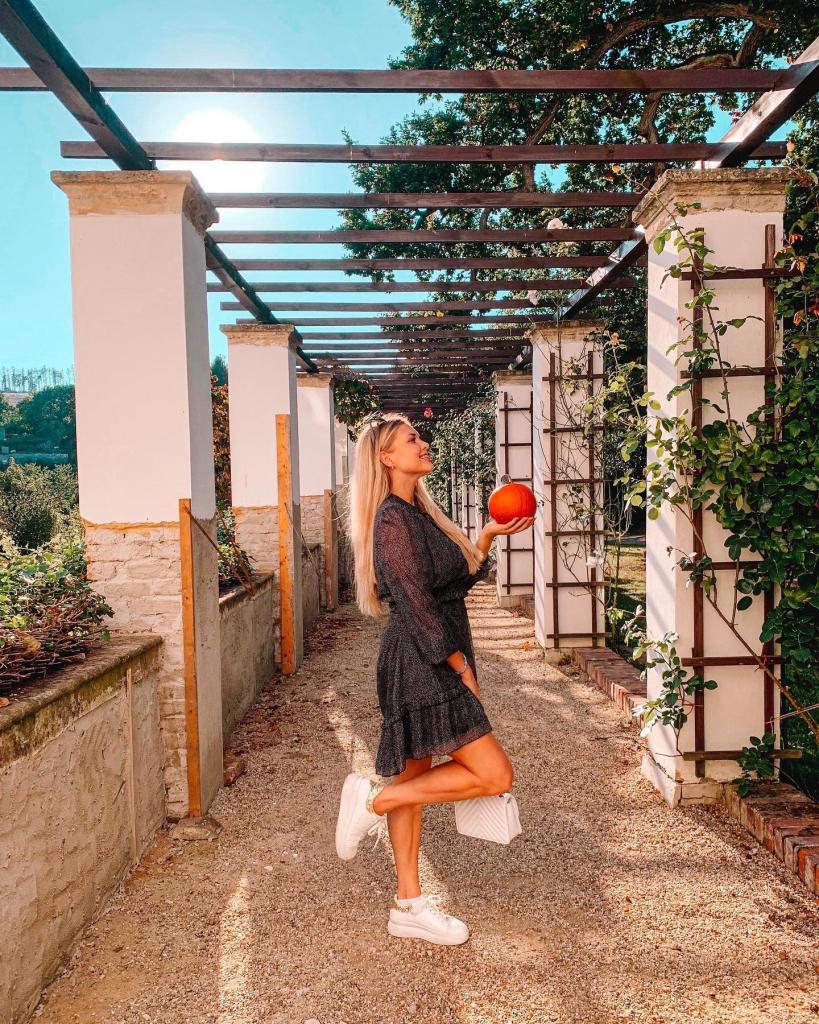 Atât de singură, caut un adevărat partener de viață