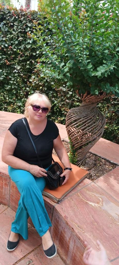 Daiana, 60 de ani, caut un bărbat responsabil