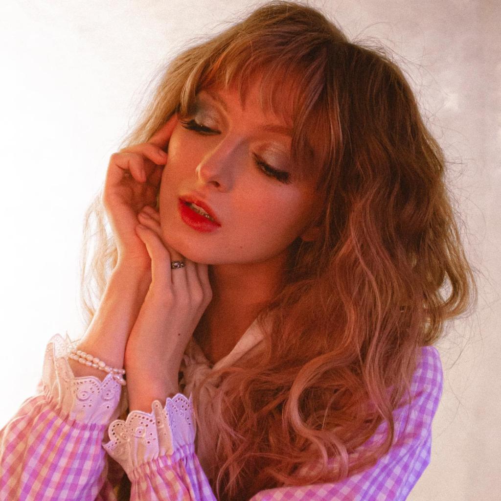 Fată rafinată în căutarea unui cavaler romantic