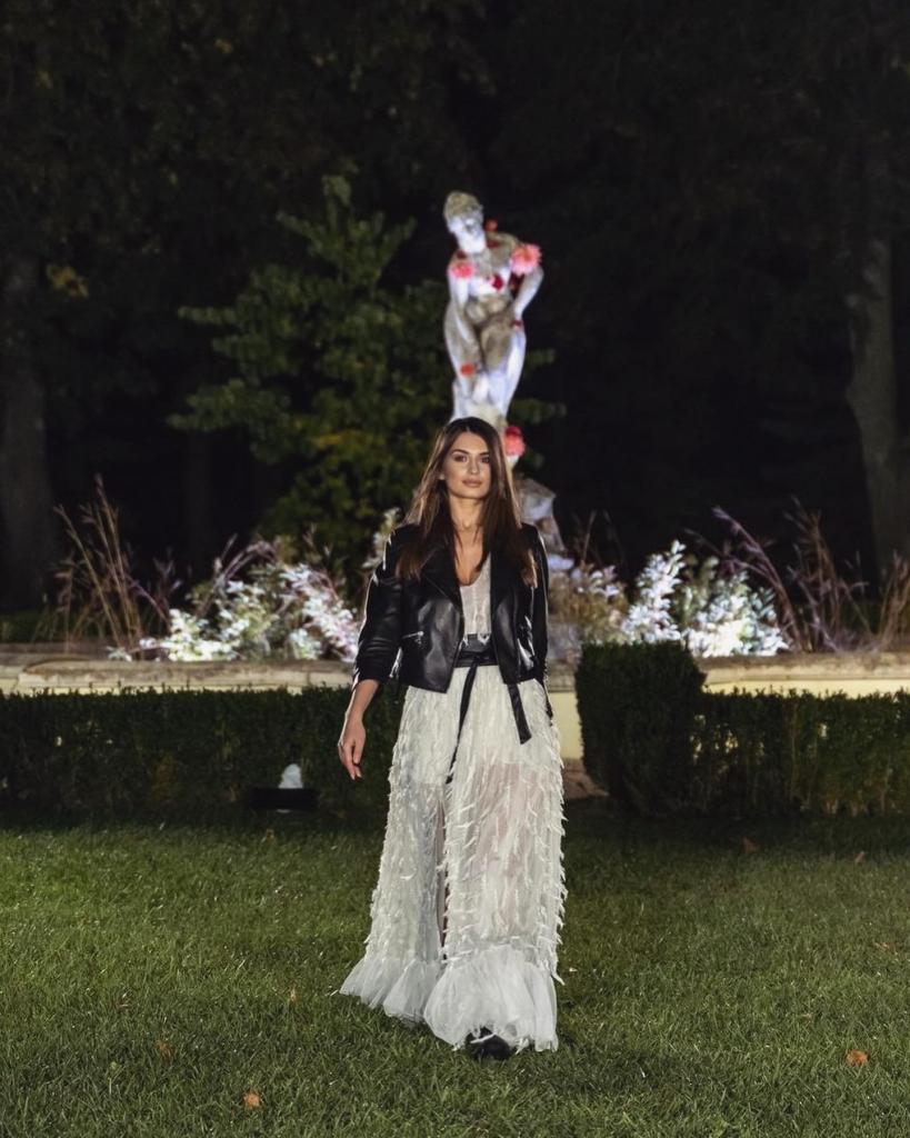 Femeie drăguță, 38 de ani, caută bărbat pentru relație