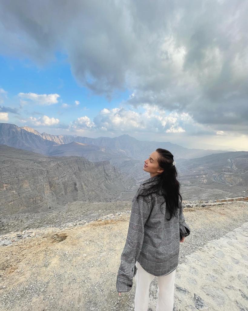 Îmi doresc o relație serioasă cu un bărbat plăcut și inteligent