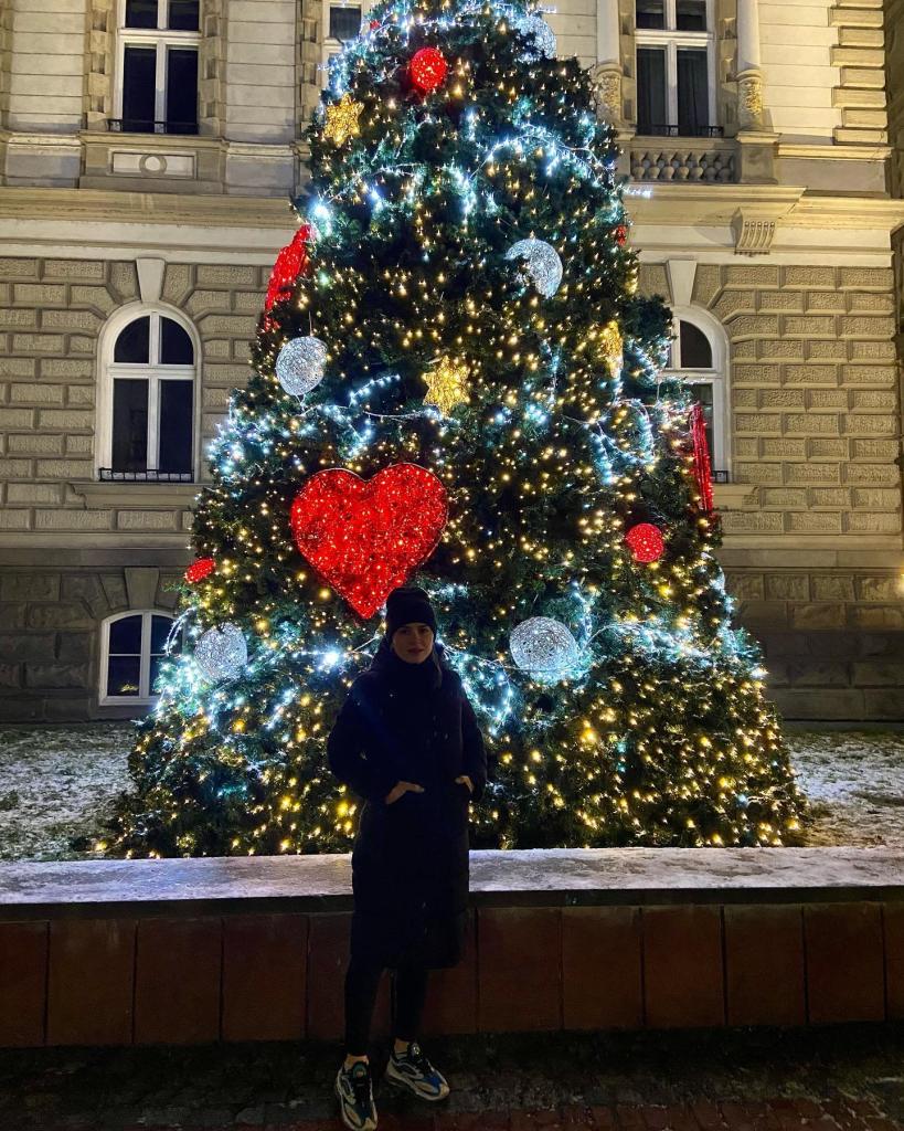 Caut să cunosc un băiat bun, deștept și demn