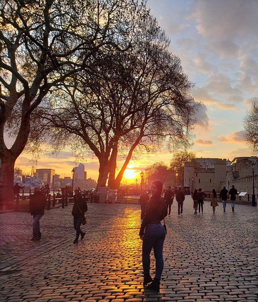 Momente plăcute alături de o fată drăguță