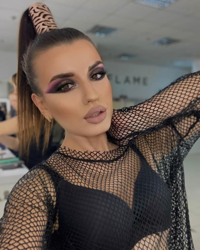 Caut un bărbat plăcut pentru întâlniri constante și interesante