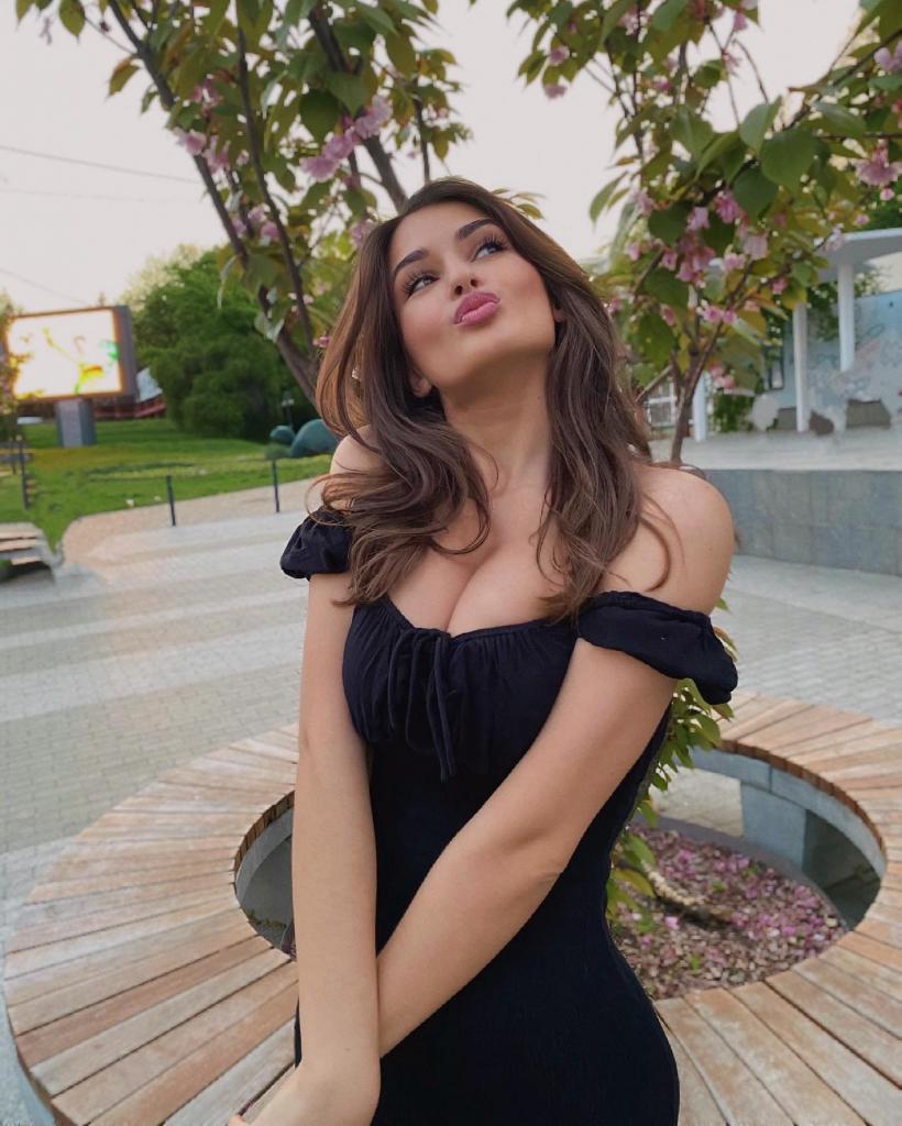 Caut un bărbat drăguț pentru petrecerea timpului împreună