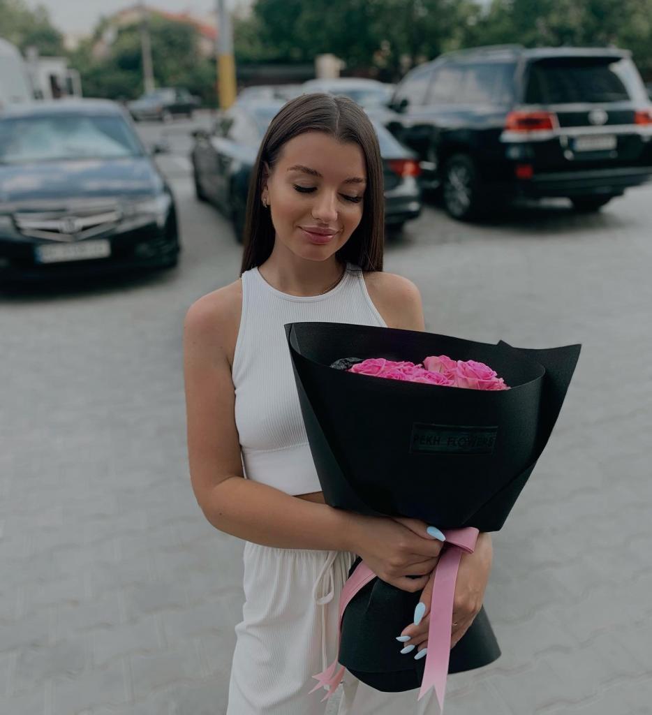 Caut amant pentru întâlniri romantice